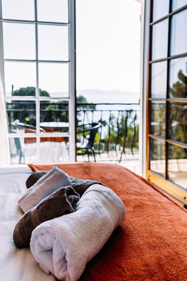 La Maison Fratelli Hyeres Luaran gambar
